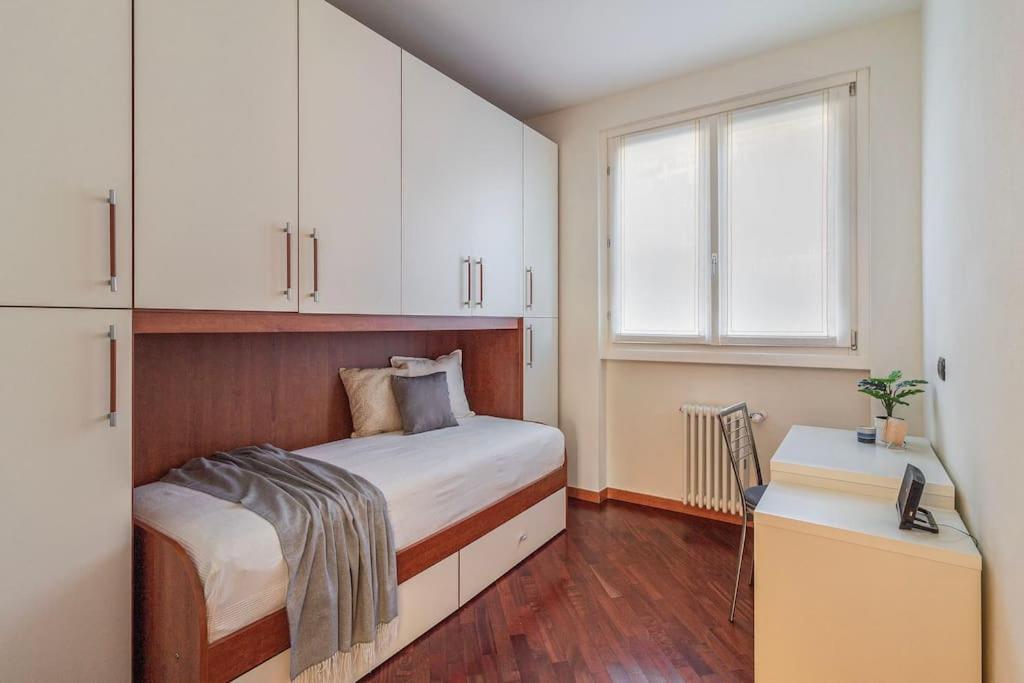 Appartamento Bellavista Con Ac E Posto Auto A Brunate Como Exteriör bild