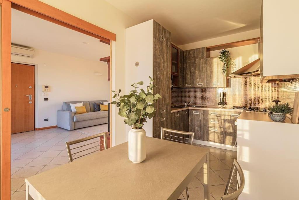Appartamento Bellavista Con Ac E Posto Auto A Brunate Como Exteriör bild